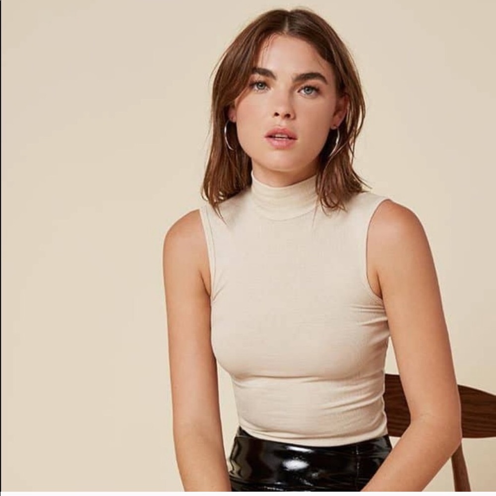 Reformation cream mock neck sleeveless top M
